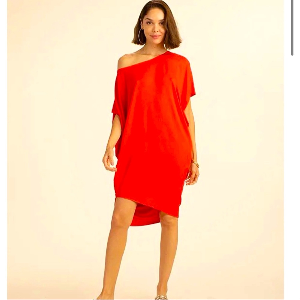Trina Turk Size Small Asymmetric Hem Radiant Dress